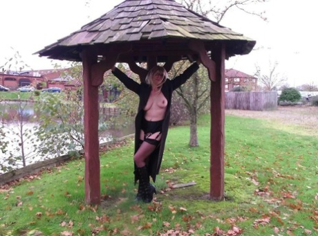 Mature amateur Barby Slut flashes in various British locations