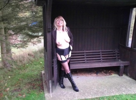 Mature amateur Barby Slut flashes in various British locations