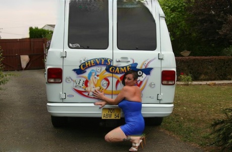 Mature amateur Mary Bitch gets naked inside a B-class van during solo action