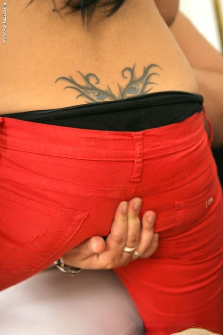 Fat sugar momma and her toy girl share a double dildo during lesbian sex