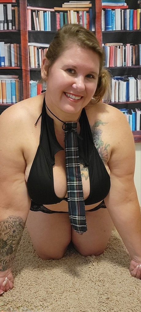 Amateur BBW Busty Kris Ann shows her big boobs before toying her bush