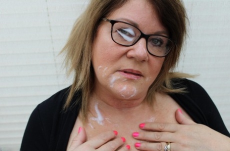 Mature plumper Cassandra Uk gets sperm on her face during a POV blowjob