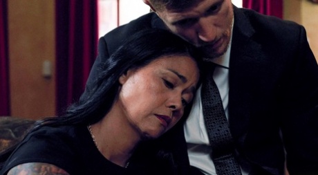 Thai woman Dana Vespoli has sex with her stepson from the Navy