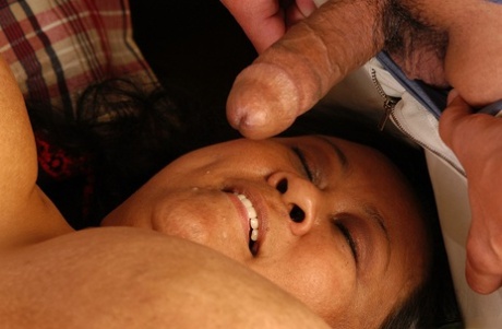 Mature Filipino SSBBW Debrina taking cumshot on massive ass after fucking