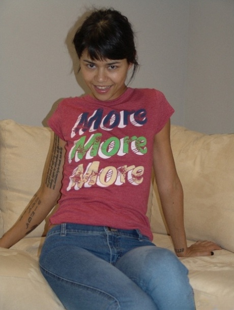 Brunette pornstar Dana Vespoli exposes her figure and gives a handjob in POV